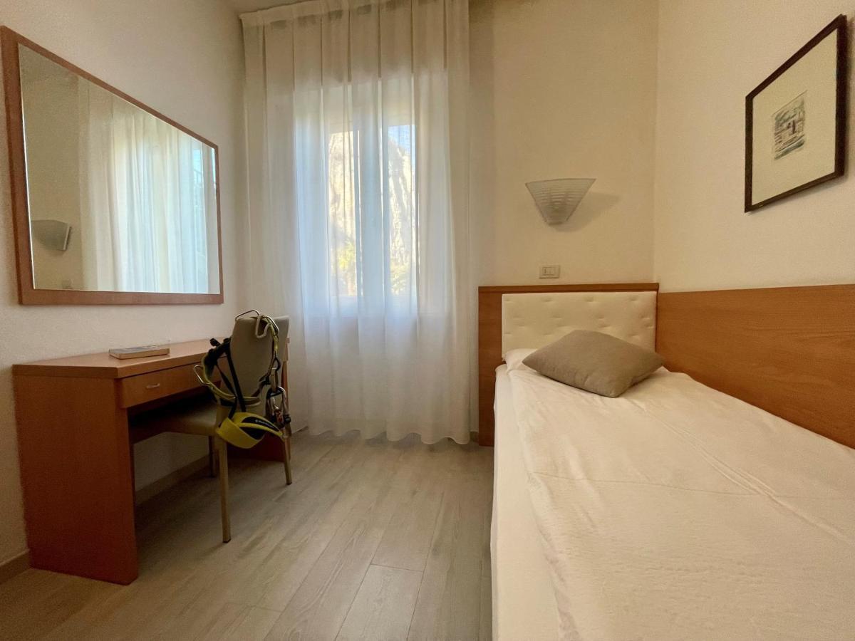 Hotel Garden Arco (Adults Only) Екстер'єр фото