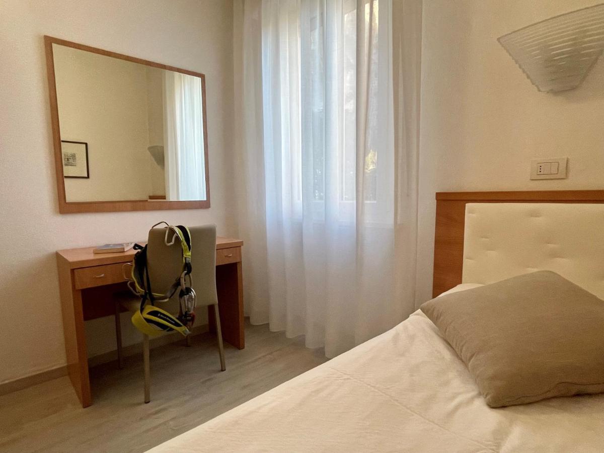 Hotel Garden Arco (Adults Only) Екстер'єр фото