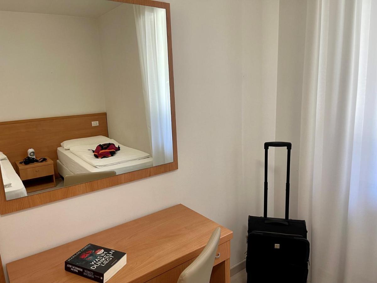 Hotel Garden Arco (Adults Only) Екстер'єр фото