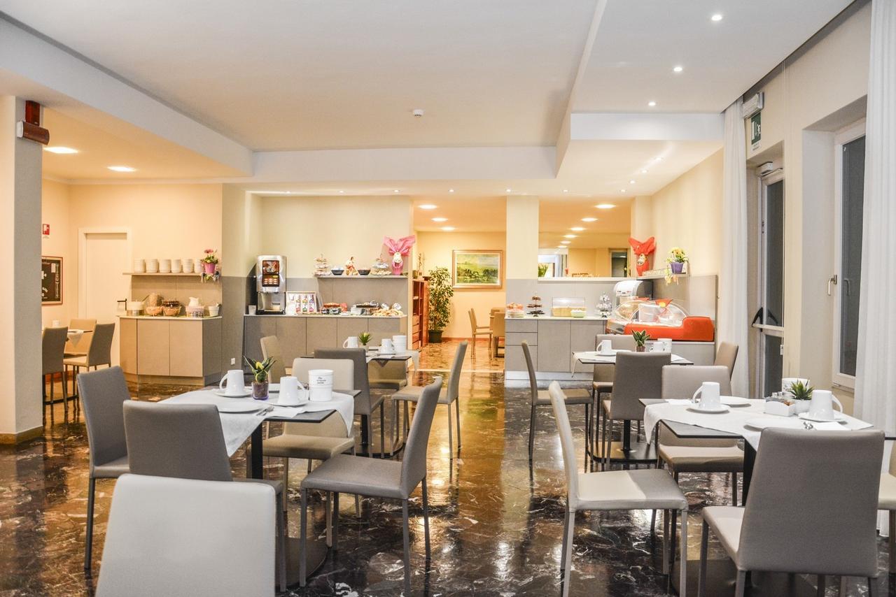 Hotel Garden Arco (Adults Only) Екстер'єр фото